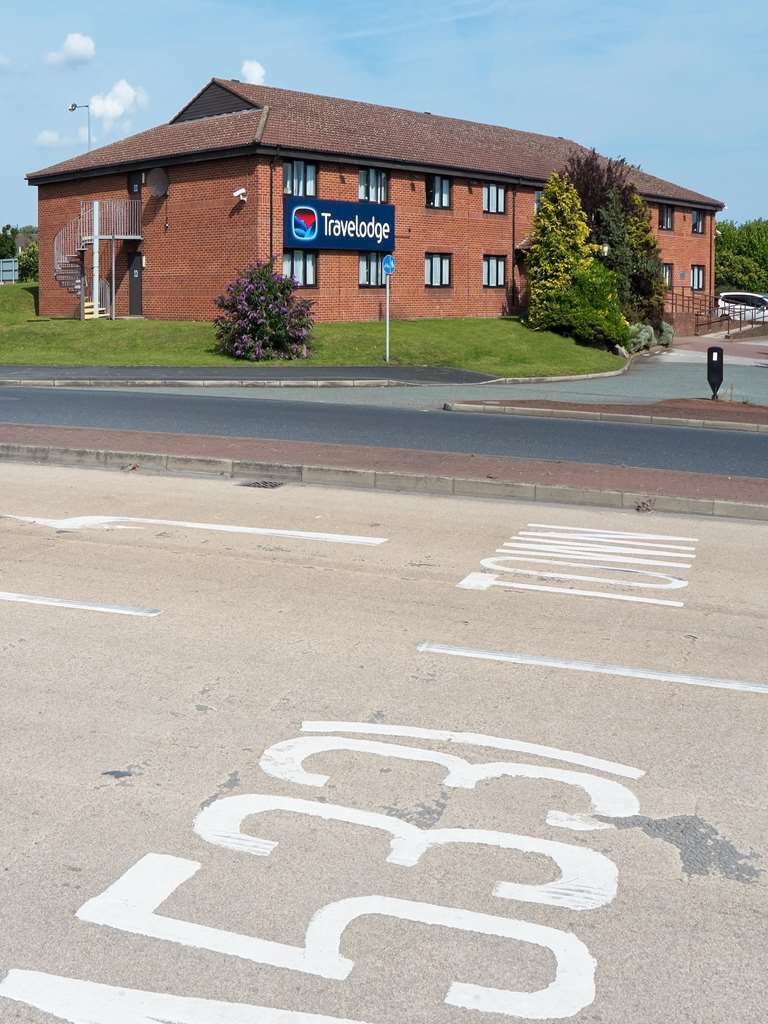 Travelodge Widnes Buitenkant foto